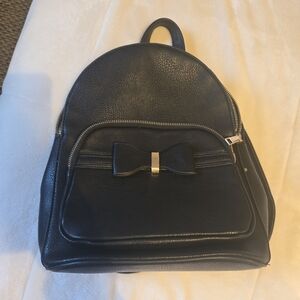 Black Bow Accent Women’s Backpack Used Twice Was To Small For Neice